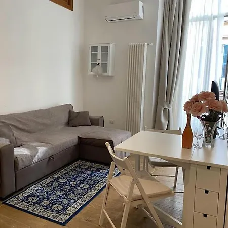 Casa Sangio Nel Cuore Di Neapol